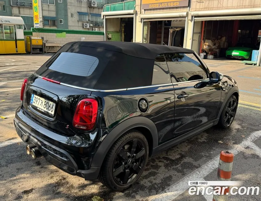 Mini Cooper Convertible 2022 из KR, фото 7