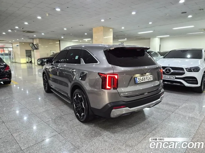 Kia Sorento — фото 5
