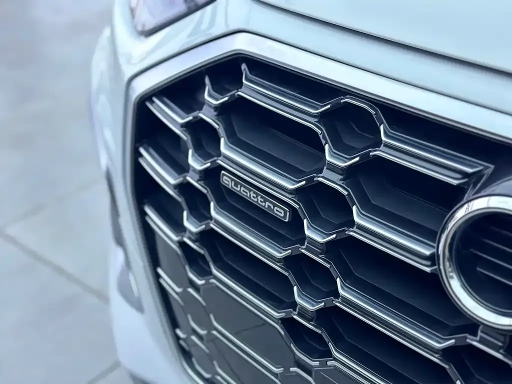 Audi Q5L 2022 из CN, фото 4