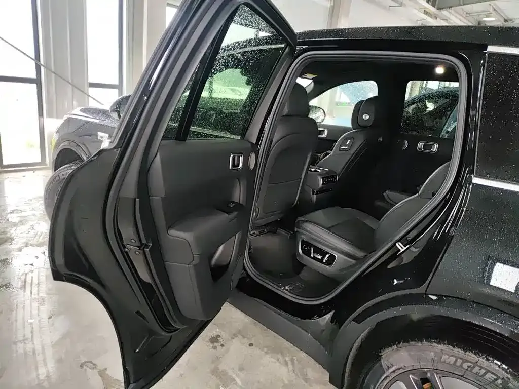 Li Auto L8 2024 из CN, фото 2