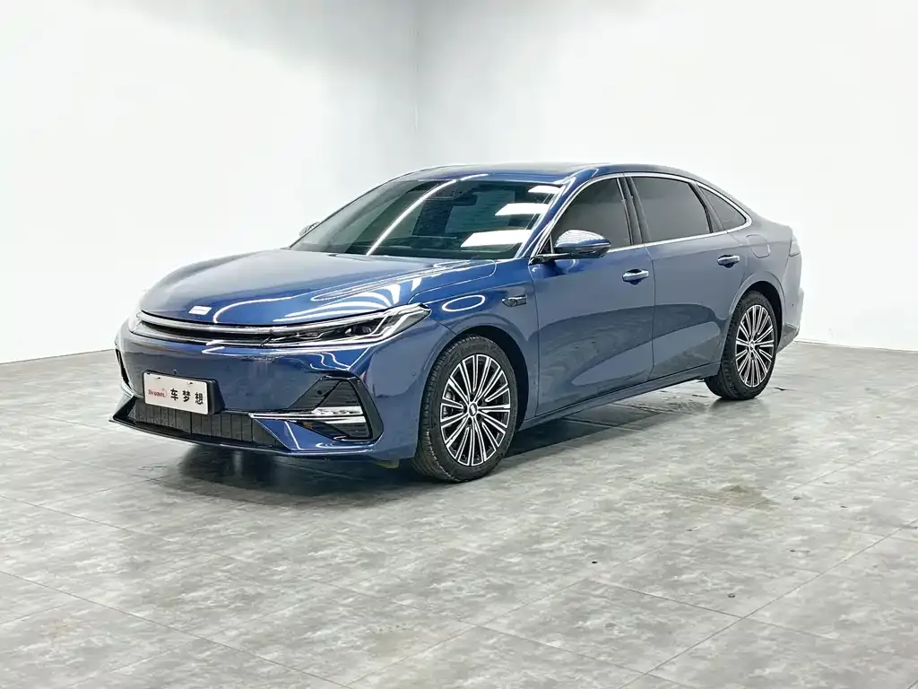 Geely 银河A7