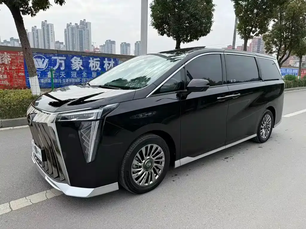 GAC Motor Trumpchi M8