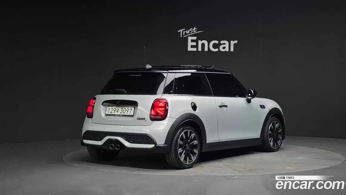 Mini Cooper 2022 из KR, фото 2