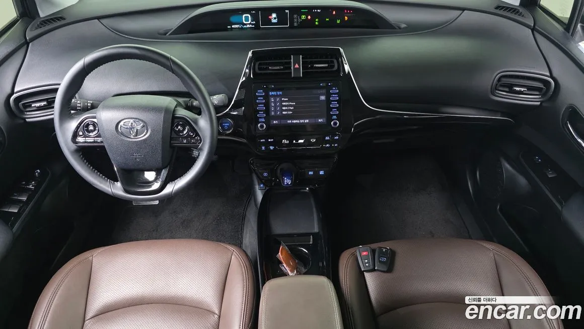Toyota Prius — фото 8