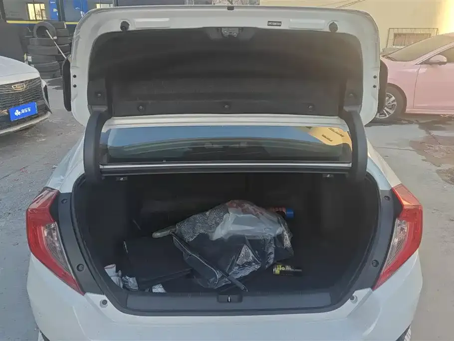 Honda Civic 2022 из CN, фото 3