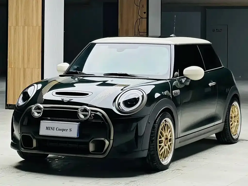 MINI Cooper (3-door) 2022 из CN, фото 1
