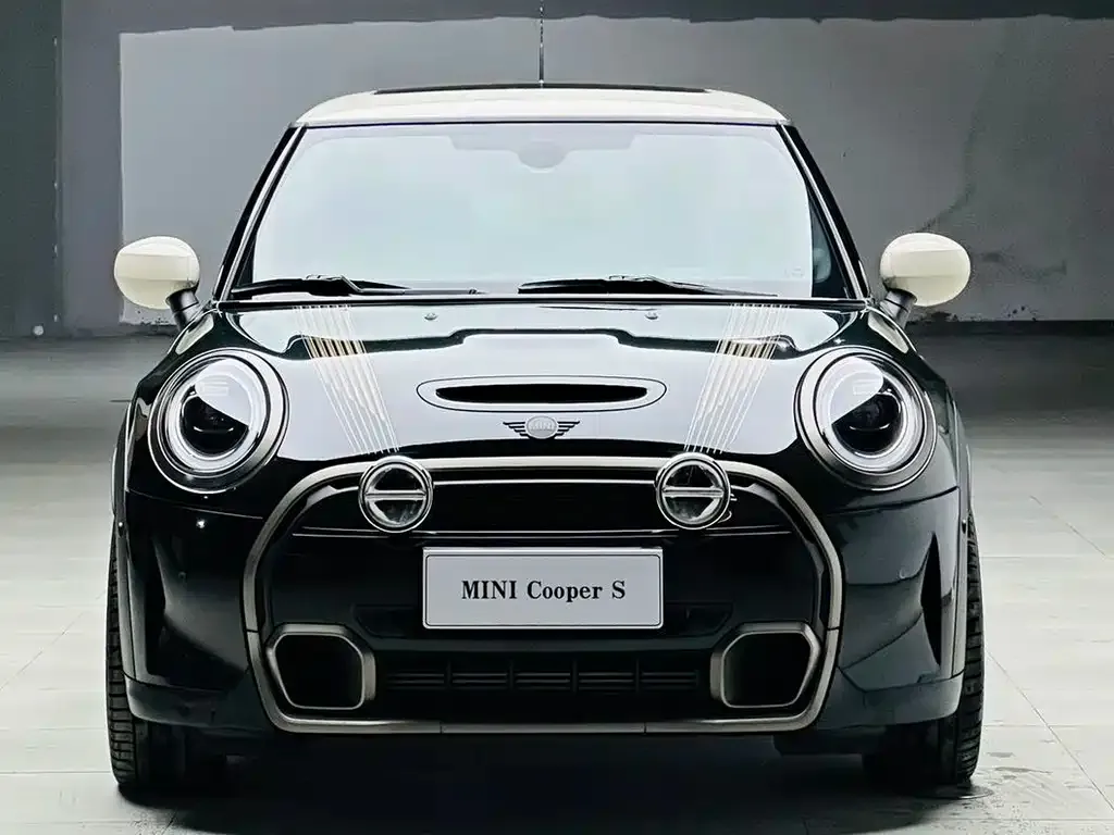 MINI Cooper (3-door) 2022 из CN, фото 9