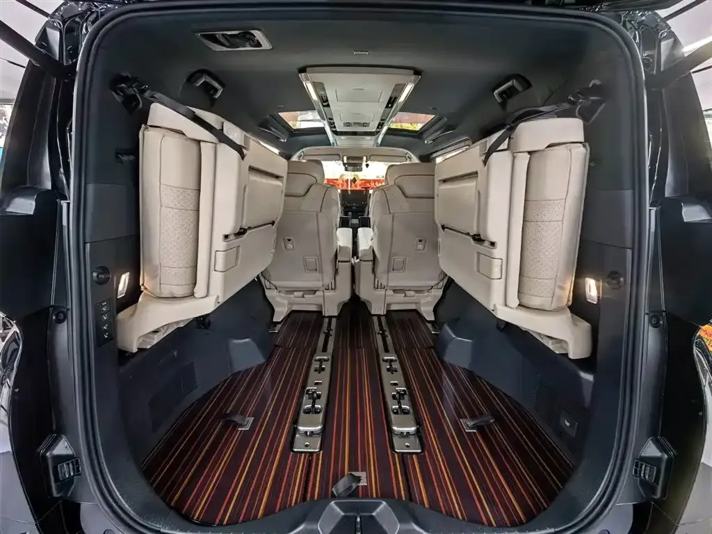 Toyota Vellfire 2024 из CN, фото 4
