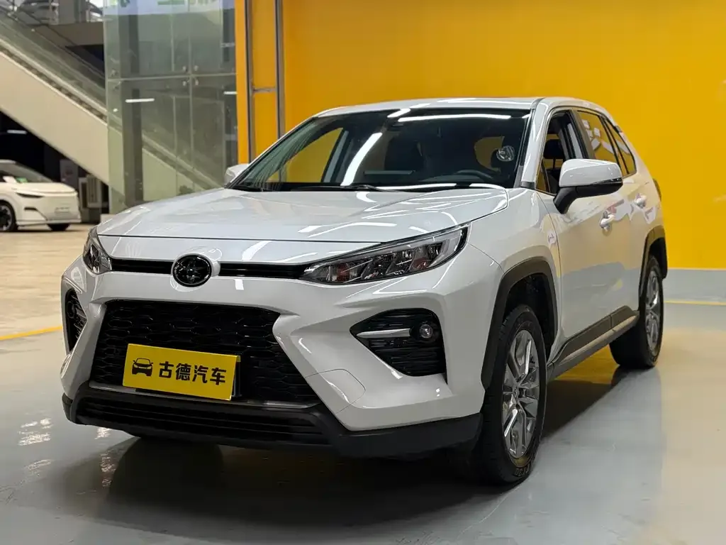 Toyota Wildlander 2023 из CN, фото 1