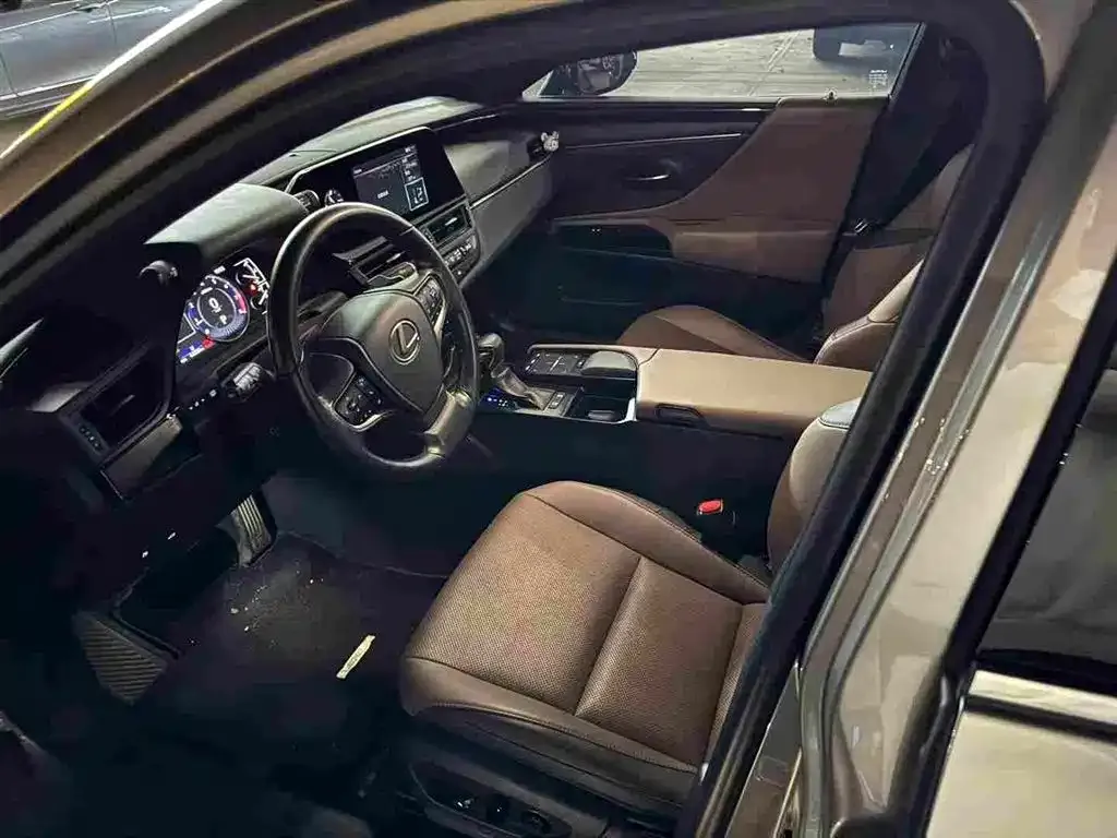 Lexus ES 2022 из CN, фото 7