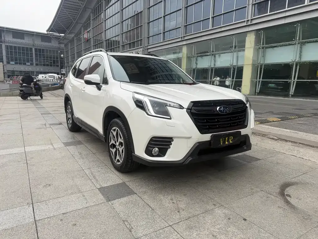 Subaru Forester — фото 10