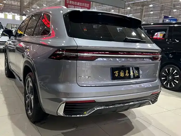 Geely Xingyue L — фото 10