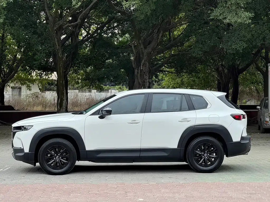 Mazda CX-50 2023 из CN, фото 6