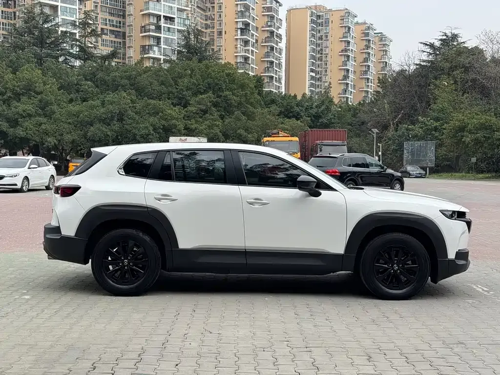 Mazda CX-50 2023 из CN, фото 5