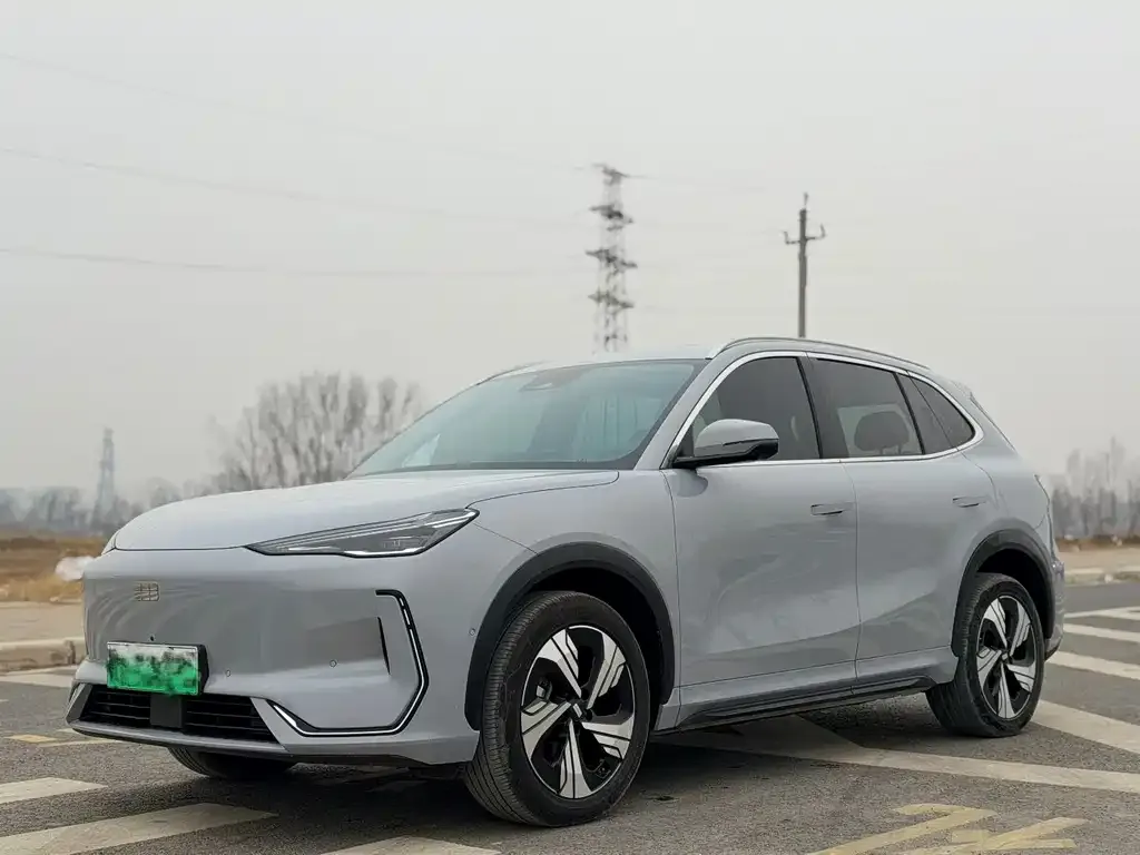 Geely Galaxy E5 — фото 1