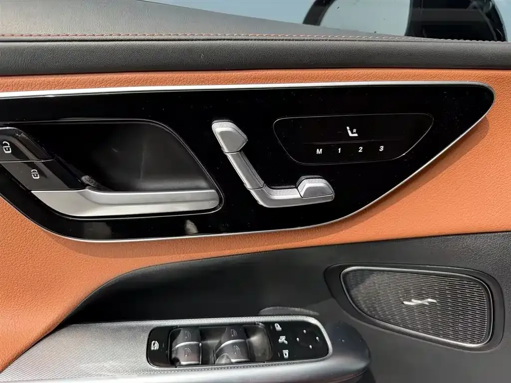 Mercedes-Benz GLC 2025 из CN, фото 3