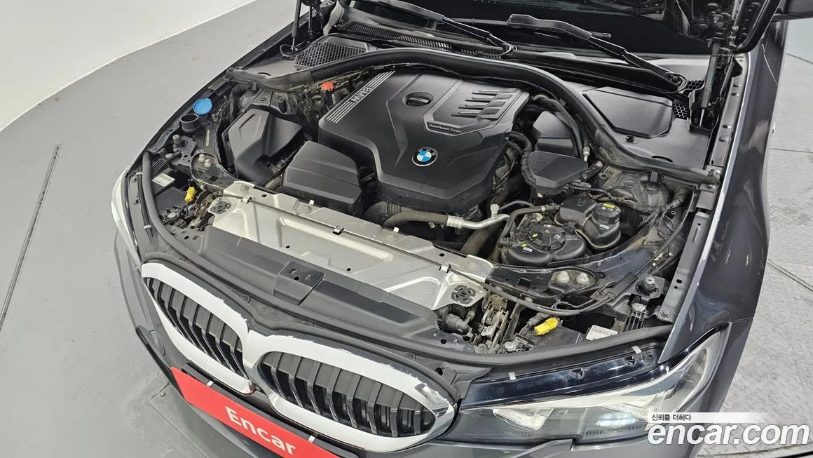 BMW 3-Series 2021 из KR, фото 8