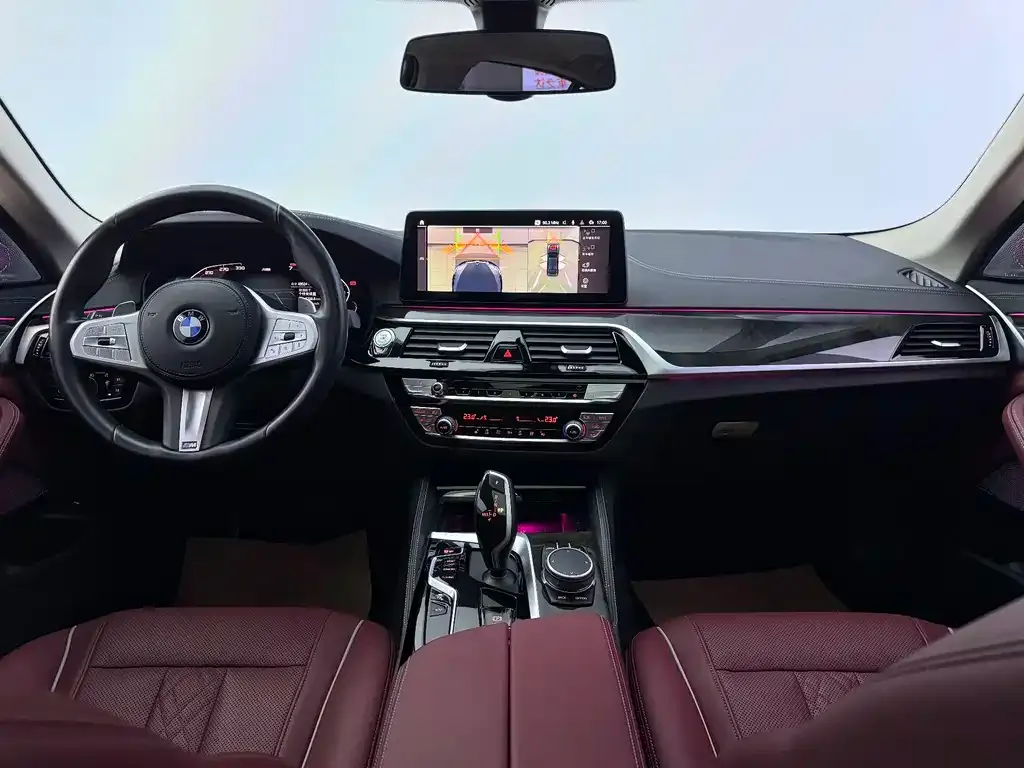 BMW 5 Series — фото 9