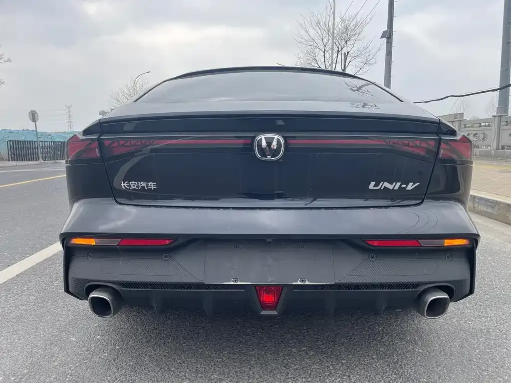 Changan UNI-V 2023 из CN, фото 6