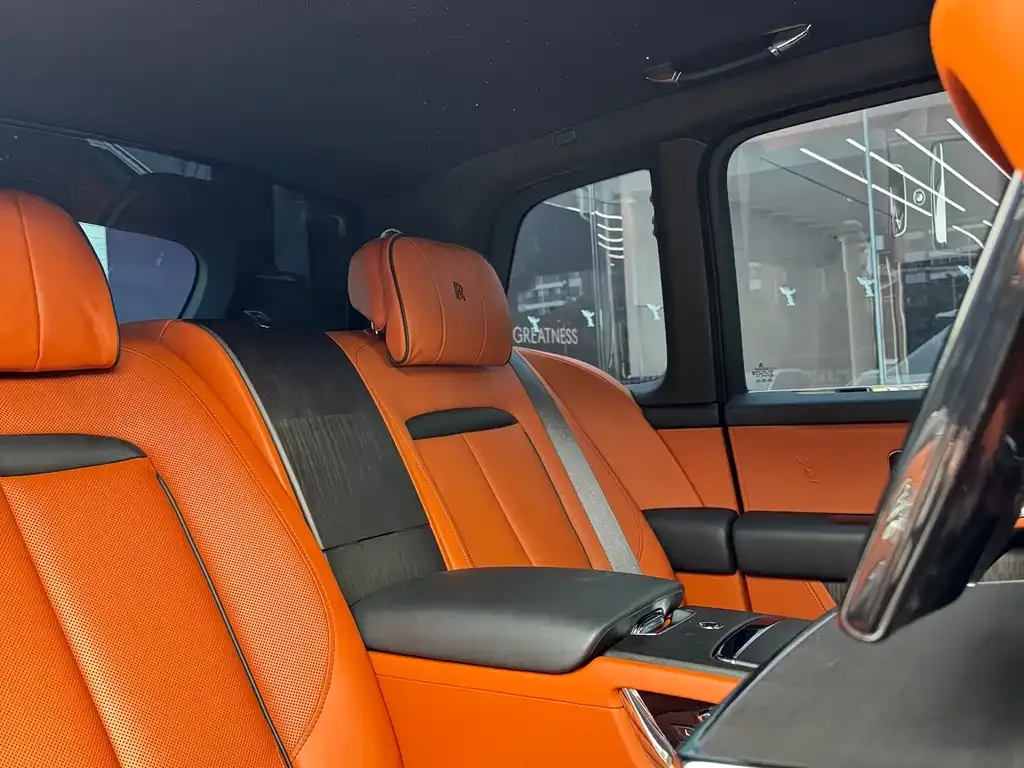 Rolls-Royce Cullinan 2021 из CN, фото 8