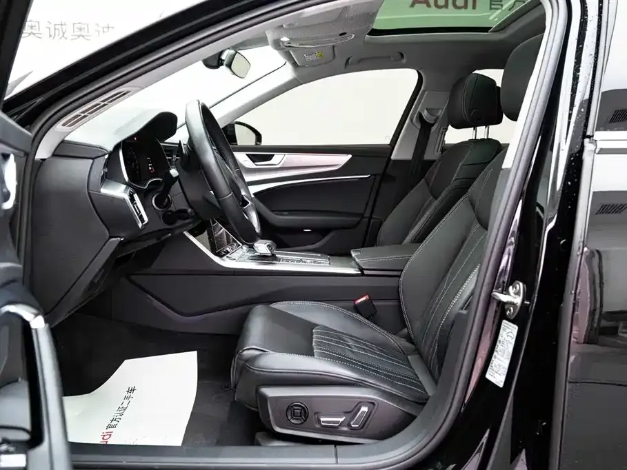 Audi A6L 2023 из CN, фото 10