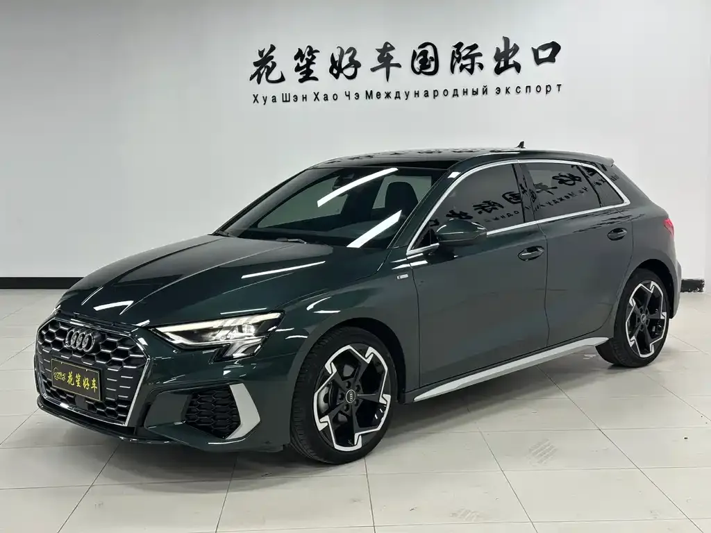 Audi A3 — фото 1