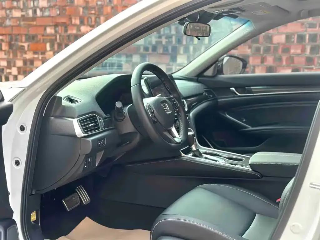Honda Accord 2023 из CN, фото 5