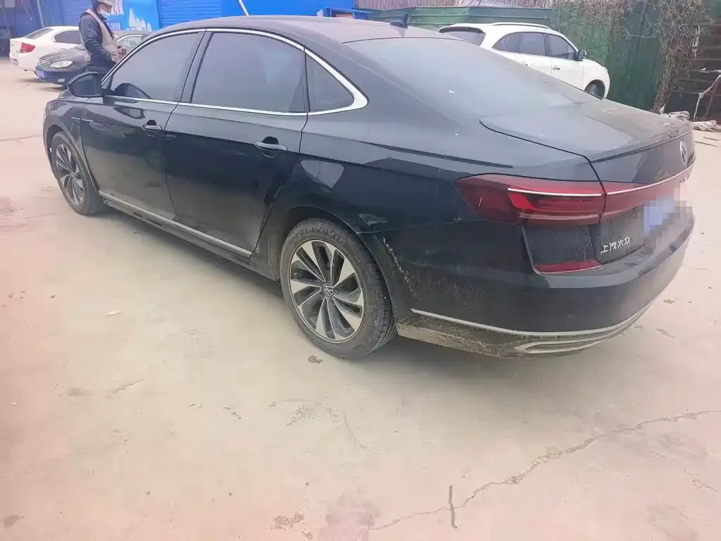 Volkswagen Passat — фото 4