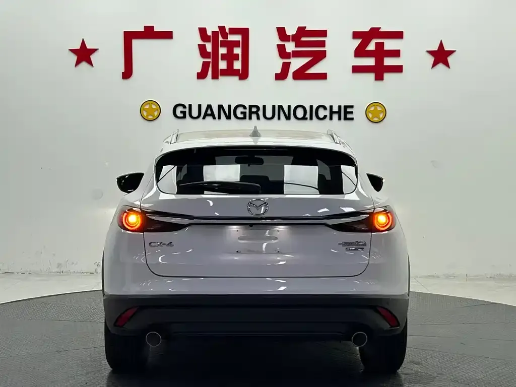 Mazda CX-4 2023 из CN, фото 3