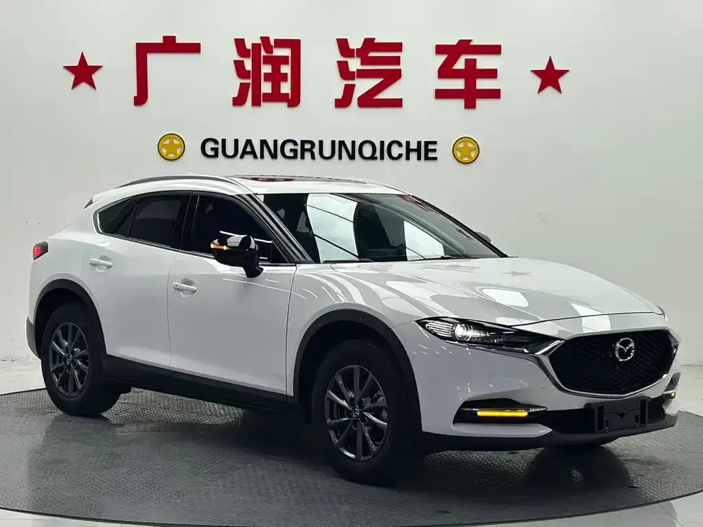 Mazda CX-4 2023 из CN, фото 2