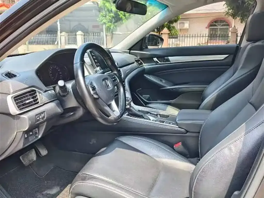 Honda Accord — фото 5