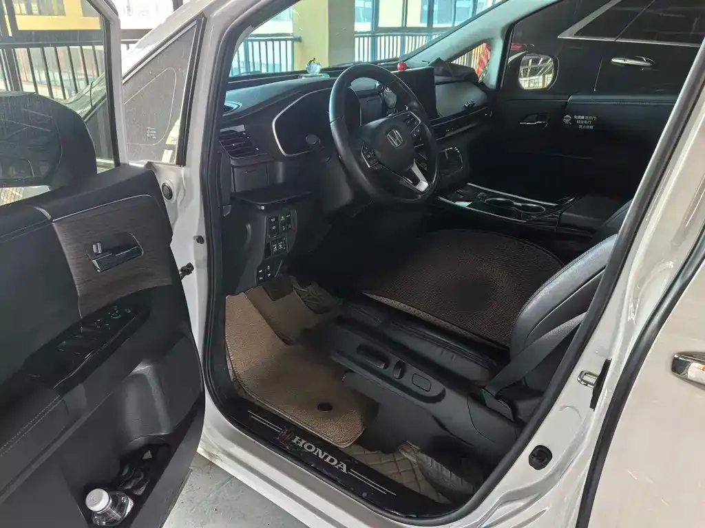 Honda Odyssey 2023 из CN, фото 4