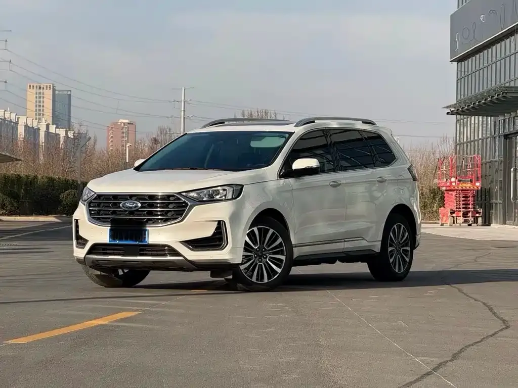 Ford Edge 2023 из CN, фото 1