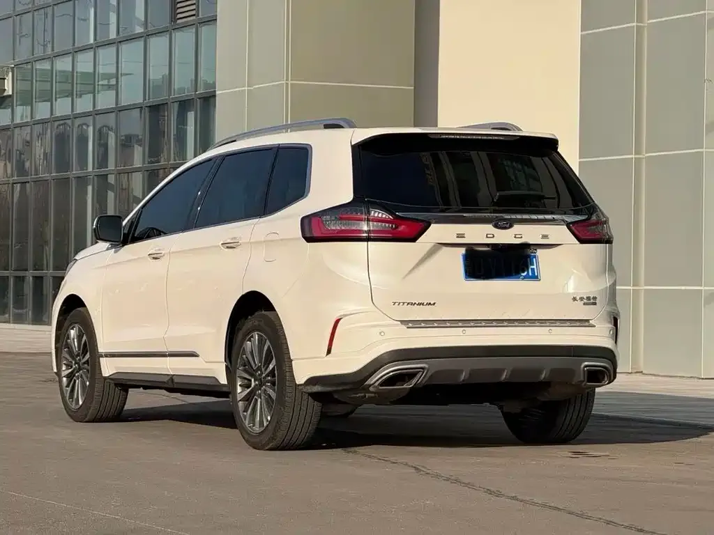 Ford Edge 2023 из CN, фото 3