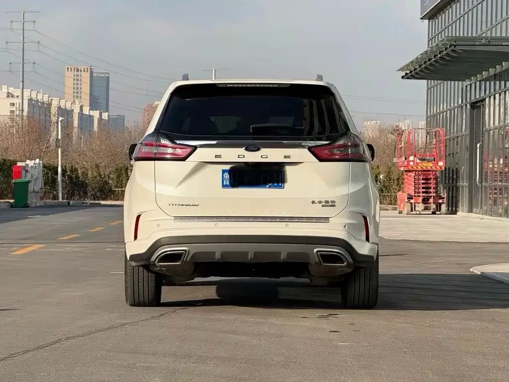 Ford Edge 2023 из CN, фото 8