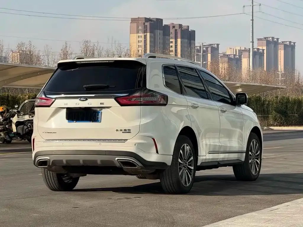 Ford Edge 2023 из CN, фото 10