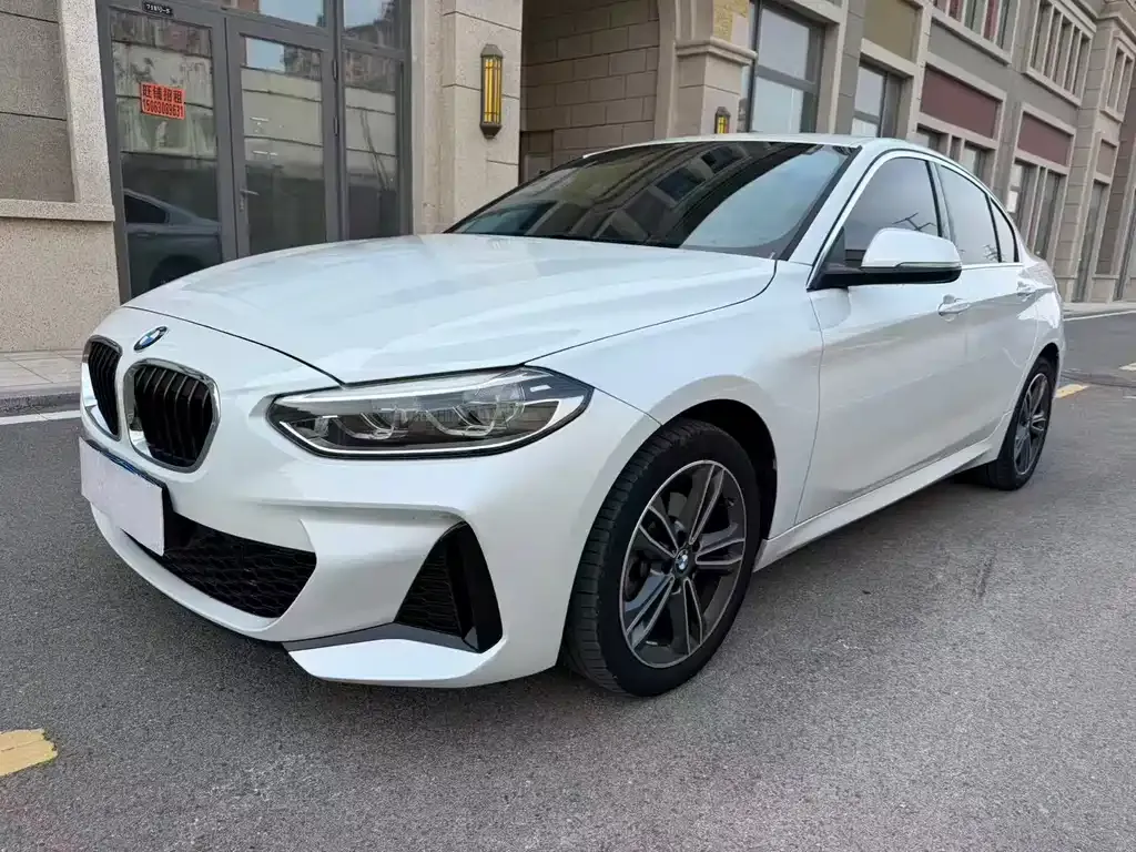 BMW 1 Series — фото 1