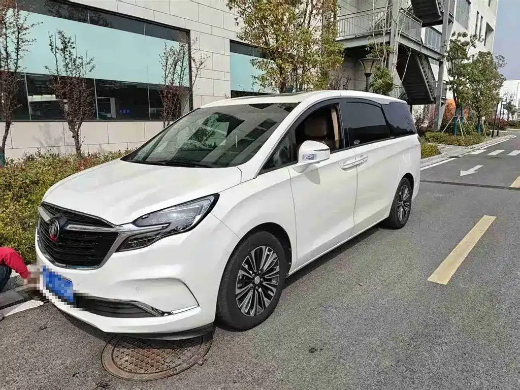 Buick GL8 2021 из CN, фото 1