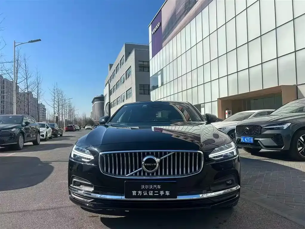 Volvo S90 2024 из CN, фото 6