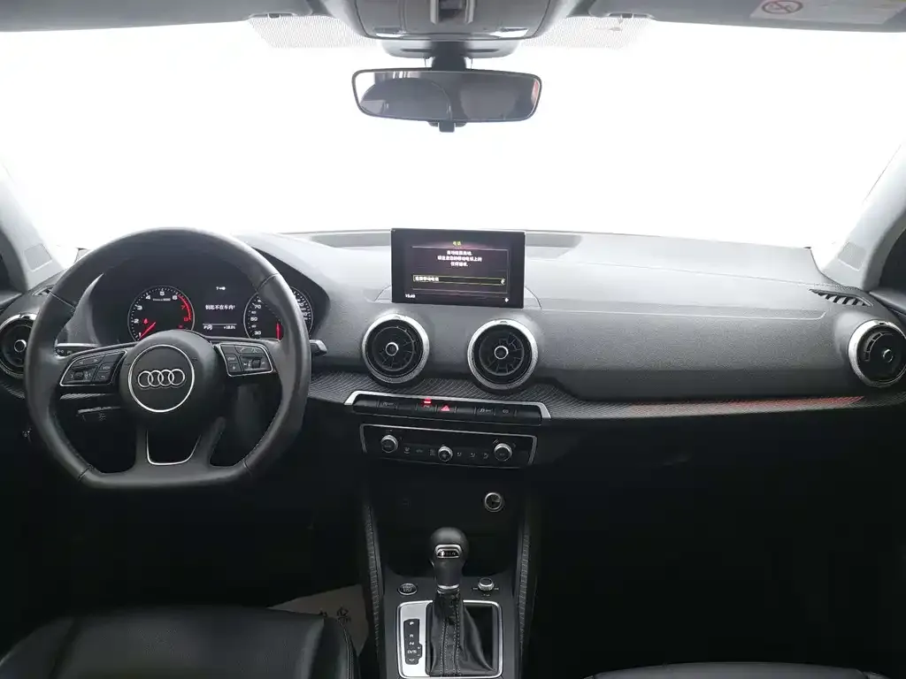 Audi Q2L 2022 из CN, фото 6