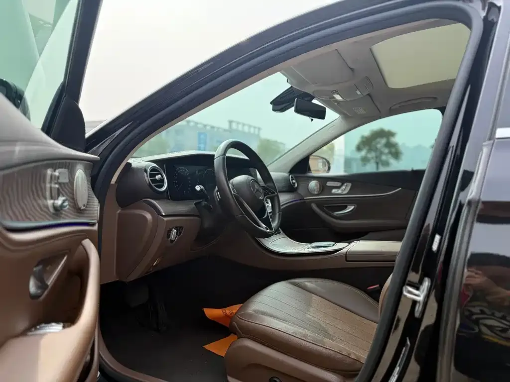 Mercedes-Benz E-Class 2022 из CN, фото 3