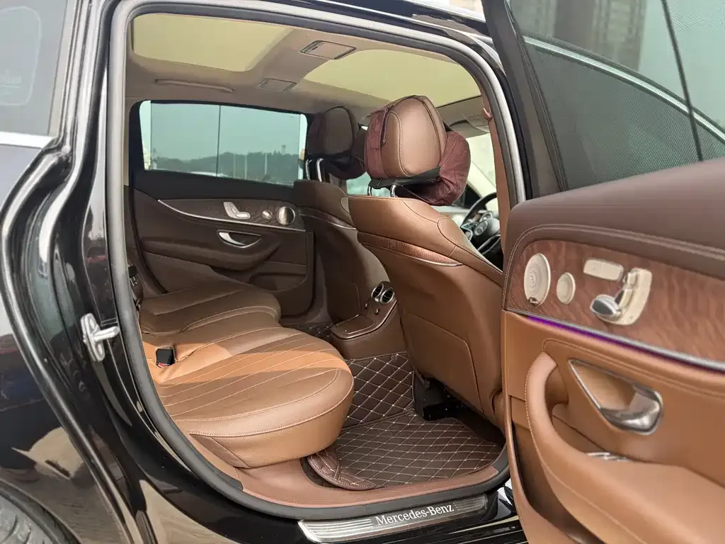 Mercedes-Benz E-Class 2022 из CN, фото 2