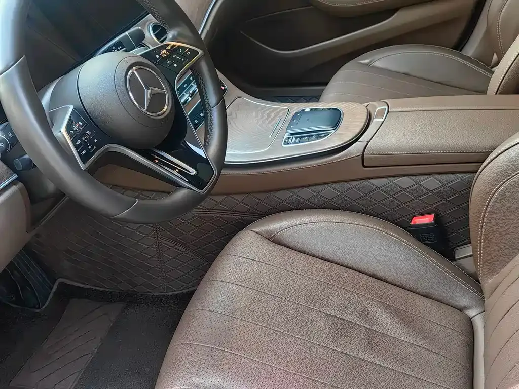 Mercedes-Benz E-Class 2023 из CN, фото 8