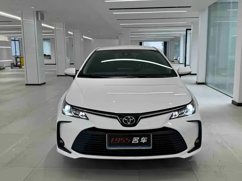 Toyota Corolla 2025 из CN, фото 2
