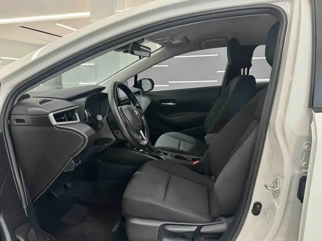 Toyota Corolla 2025 из CN, фото 8