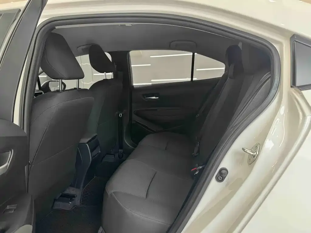 Toyota Corolla 2025 из CN, фото 4