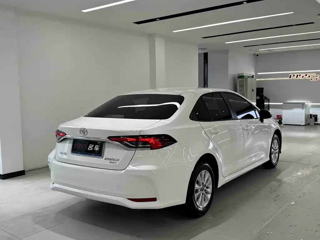 Toyota Corolla 2025 из CN, фото 3