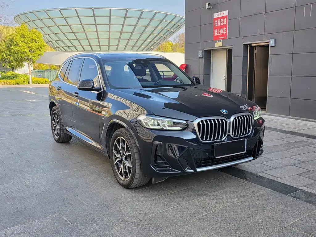 BMW X3 — фото 8