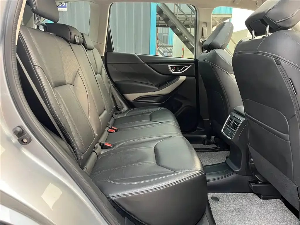 Subaru Forester 2023 из CN, фото 7