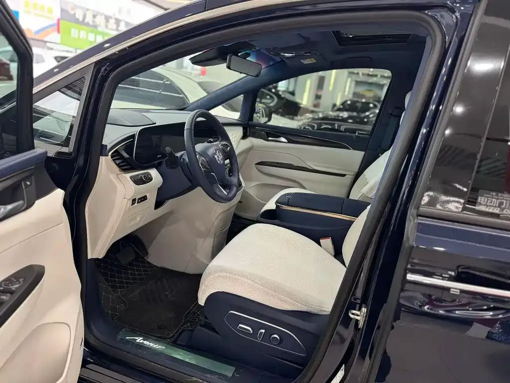 Buick GL8 2022 из CN, фото 8
